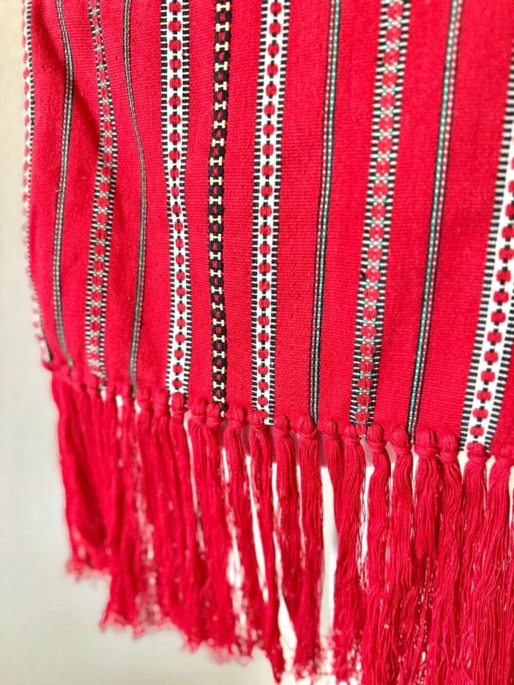 Vintage Mid Century Handmade Shoulder Bag In Red With Fringe Detail And Satin - Picture 6 of 8